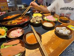 -重庆故事姊妹老火锅(财经学院店)
