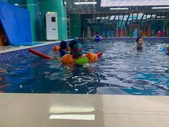 -Swim斯卫姆国际儿童游泳中心(红博中央公园店)