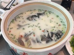 -浔味·山屿湖·正宗淳牌全鱼宴老字号