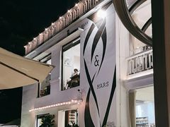 -Mark&Mars Restaurant