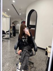 -SWANK SALON