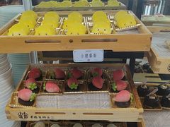 -黑金·寻焰自助百汇·烤肉·火锅(中街店)