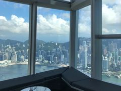 -OZONE 顶楼酒吧(香港丽思卡尔顿酒店)