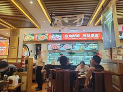 -沸炉重庆老火锅(军事博物馆店)