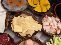 -赵美丽·重庆社区火锅·直营店(火车东站·中豪国际店)