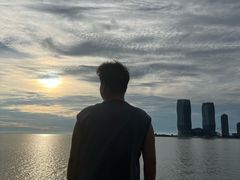 -万绿园
