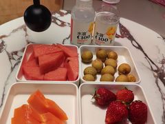 -涨巢·潮玩水疗局