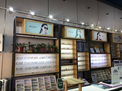 -零度眼镜·宝视友·蔡司依视路(吾悦花街店)