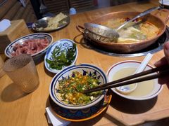 -洱火云南酸菜牛肉火锅(石景山当代商城店)