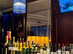 -龙虾酒吧扒房(宁波香格里拉店)