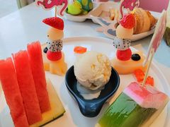 -水桶王国主题餐厅·聚会·生日派对·亲子活动·家庭套餐(亚龙湾希尔顿店)