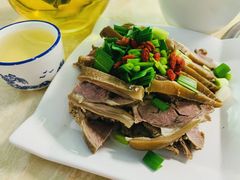 墨脱石锅东山羊-墨脱石锅椰子鸡•香草鸭•东山羊(大东海店)