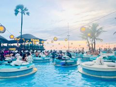 -FINNS Beach Club