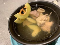 酸木瓜松茸乌鸡汤-半山腰·云南菜(侨福芳草地店)