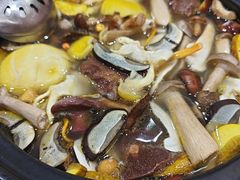 -菌之家·专业纯野生菌火锅·特色炒菌