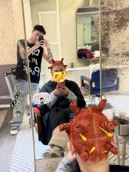 -PE SALON