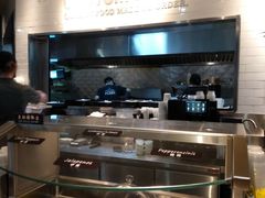 自助取餐区-The Habit Burger Grill 哈比特汉堡(复兴soho店)