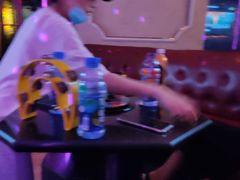 -麦度量贩式KTV(中联广场店)