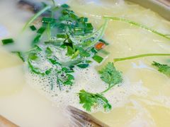 招牌鱼头煲-品渔味湖鲜馆(拈花湾店)
