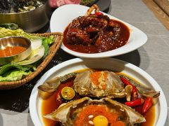 -草家酱蟹炭火烤肉店(珲春南路一店)