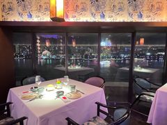 -悦江(梅奔中心店)