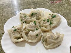 香菇肉煎馄饨-乌镇姐妹特色小吃(银杏公寓店)