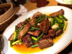 蒜苔腊味腊排骨-吃饭皇帝大(合生汇店)