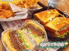 -The Habit Burger Grill 哈比特汉堡(复兴soho店)