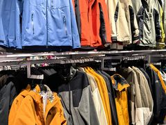 -燕莎奥特莱斯购物中心