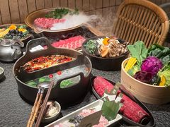 -三出山火锅(南京万象天地店)
