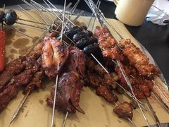 -喝丢一只鞋海鲜烧烤·海肠捞饭(文体街店)