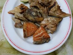 椒盐三文鱼头-六合夜市