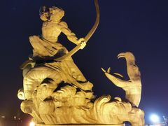 -巴陵广场