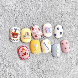 -孔雀手美甲美睫护理