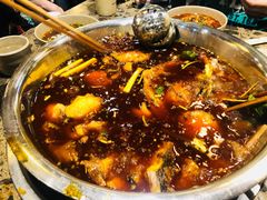 -肖肖酸萝卜鱼火锅(总店)