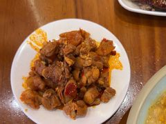 -爆炸头阿姨小四川正宗川味小吃(无任何分店)