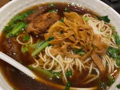 -阳阳中国饭(北京荟聚店)