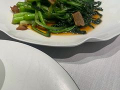-皇冠明珠鱼翅楼(水上公园店)