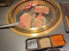 -铭牛烧肉·和牛海鲜自助(高新月牙湖店)