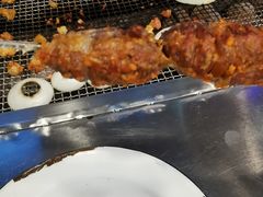 蚕蛹-马路牙子烧烤音乐酒馆(望京店)