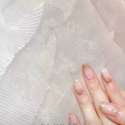 -悦指间美甲美睫