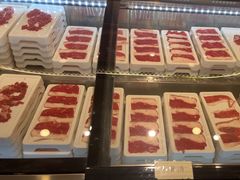 -嘎琉鲜切牛肉自助火锅