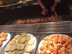 -领鲜活海鲜榴莲自助火锅(东门店)