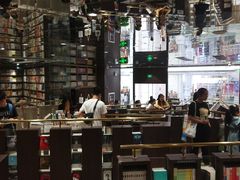 -钟书阁(群光广场店)