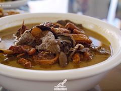 小鸡炖蘑菇-望湖烤鱼
