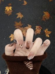 -赢韵美甲美睫瑞士净斑中心