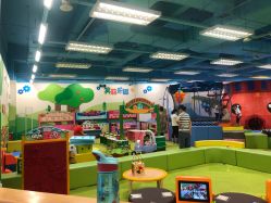 -莫莉幻想儿童乐园(武汉保利广场店)