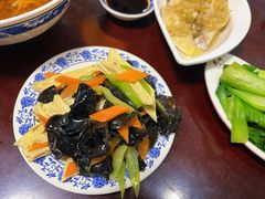 木耳拌腐竹-东吴面馆(好运街店)