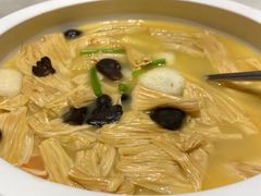 -泓历皇朝酒店(东亭店)