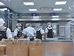 -鲍师傅糕点(江苏路店)